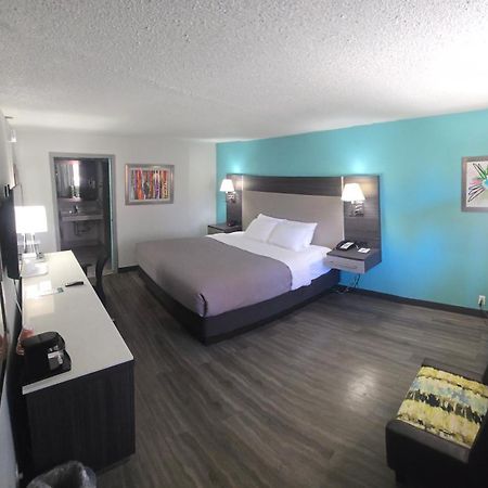 Quality Inn & Suites Картърсвил Екстериор снимка