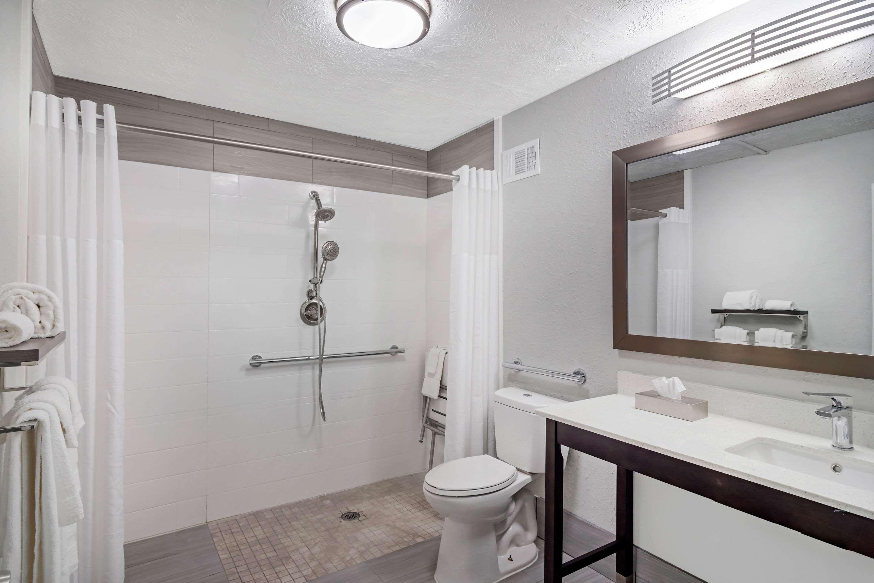 Quality Inn & Suites Картърсвил Екстериор снимка